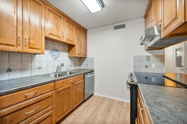 Photo of 5100 Lasalle Drive