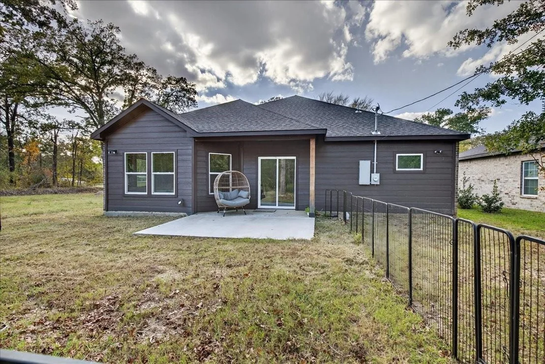 Photo of 206 Parkside Drive