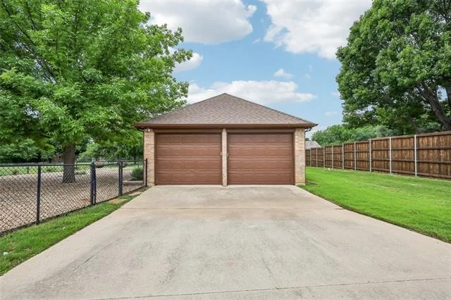 Photo of 10473 Rogers Road