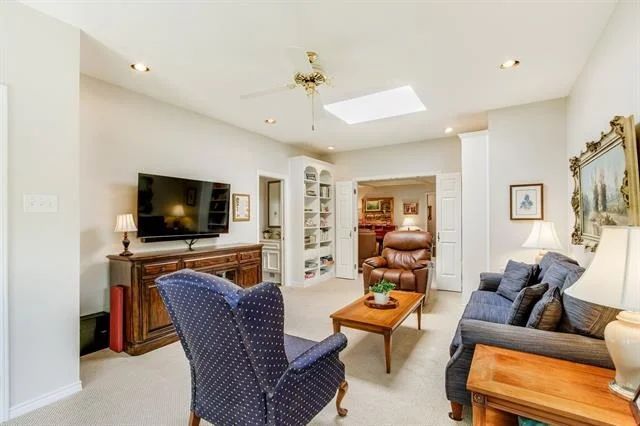 Photo of 331 Robin Way