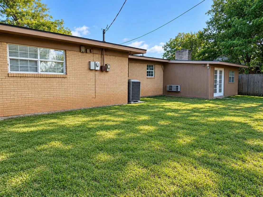 Photo of 3334 Parkcrest Drive