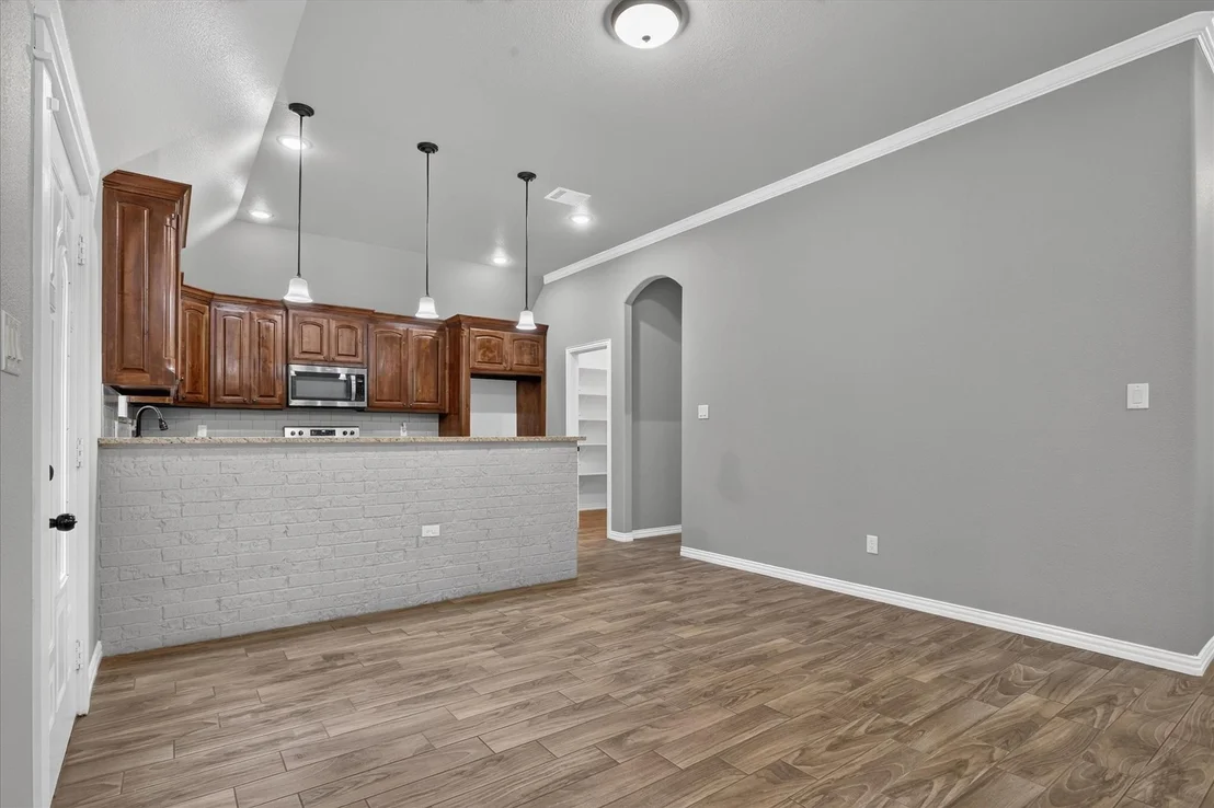 Photo of 1612 Tanglewood Drive