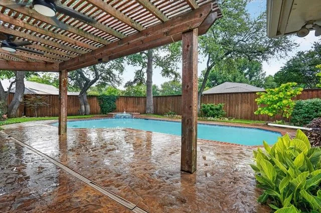 Photo of 2101 Brentgate Drive