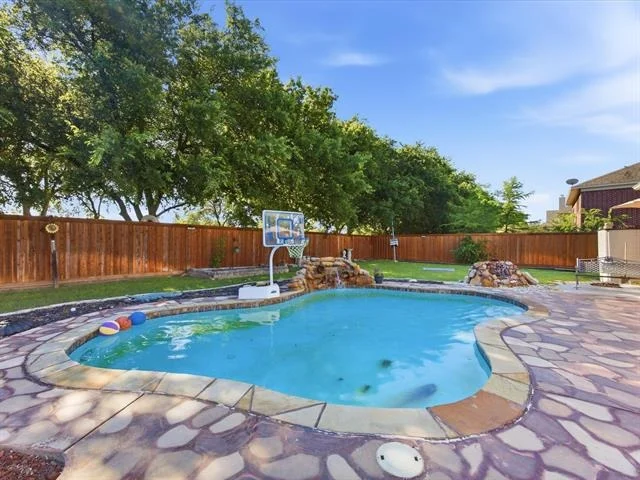 Photo of 2018 Spring Creek Drive