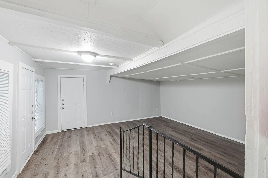Photo of 908 Forrest Avenue