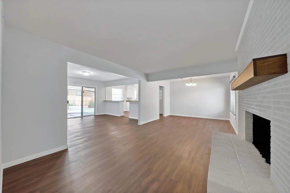 Photo of 1003 Brookhollow Drive