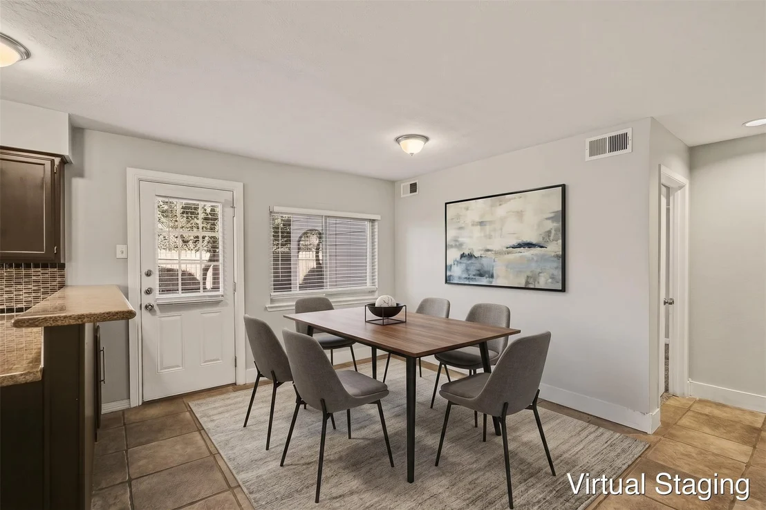 Photo of 1606 Hawthorne Drive