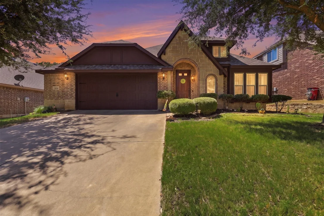 Photo of 1216 Barberry Drive