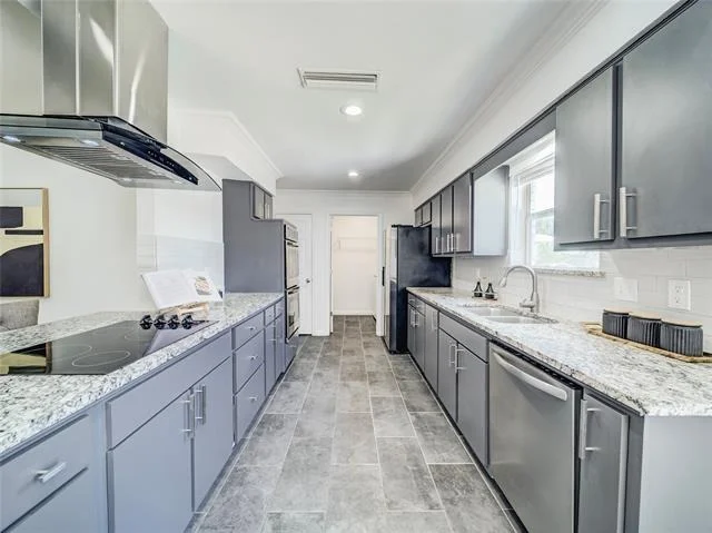 Photo of 6004 White Rose Trail