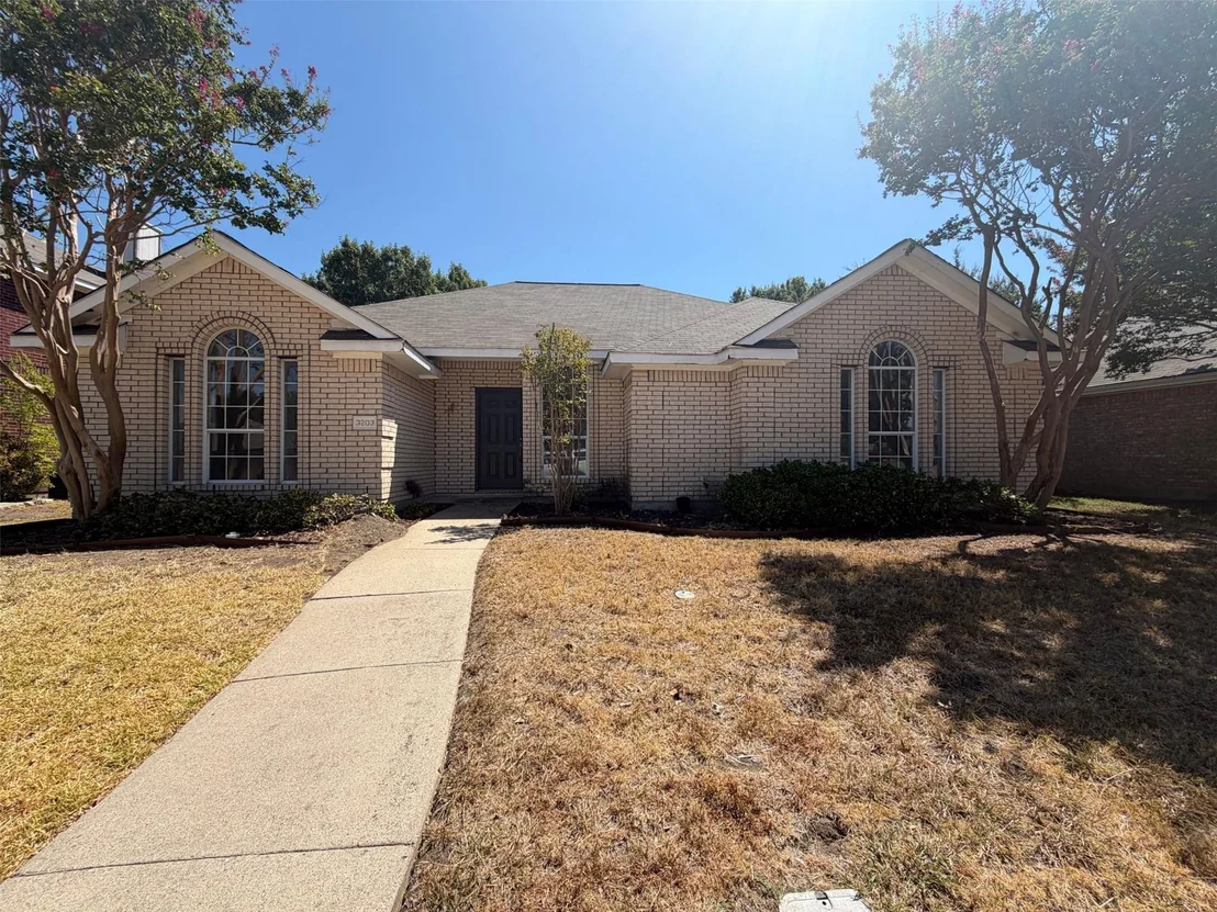 Photo of 3203 Orchid Drive