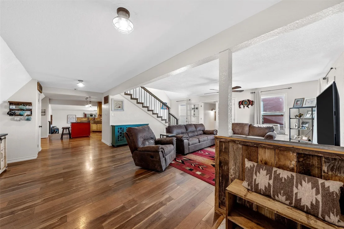 Photo of 518 Warren Road
