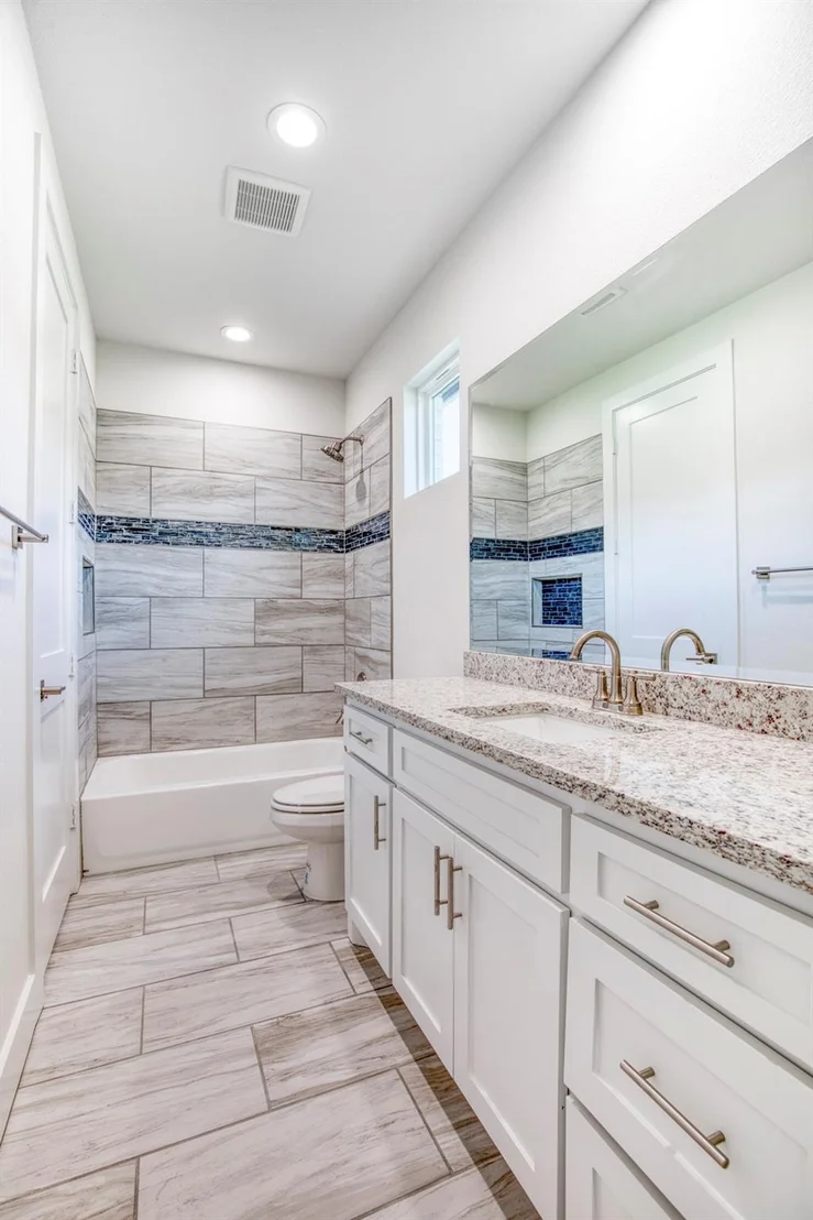 Photo of 1044 Hidden Oaks Drive