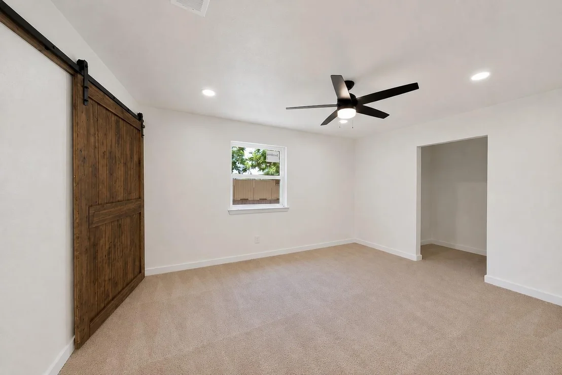 Photo of 105 Oak Lane