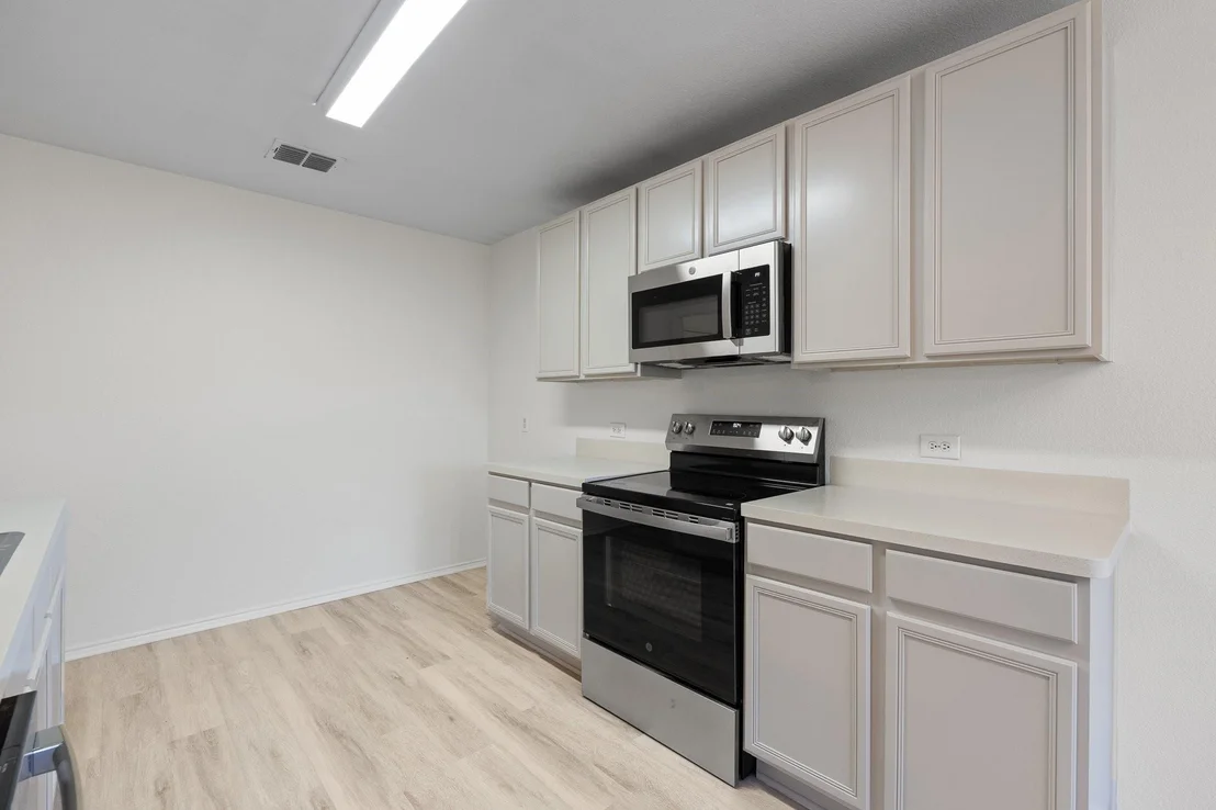 Photo of 1128 Boxwood Drive