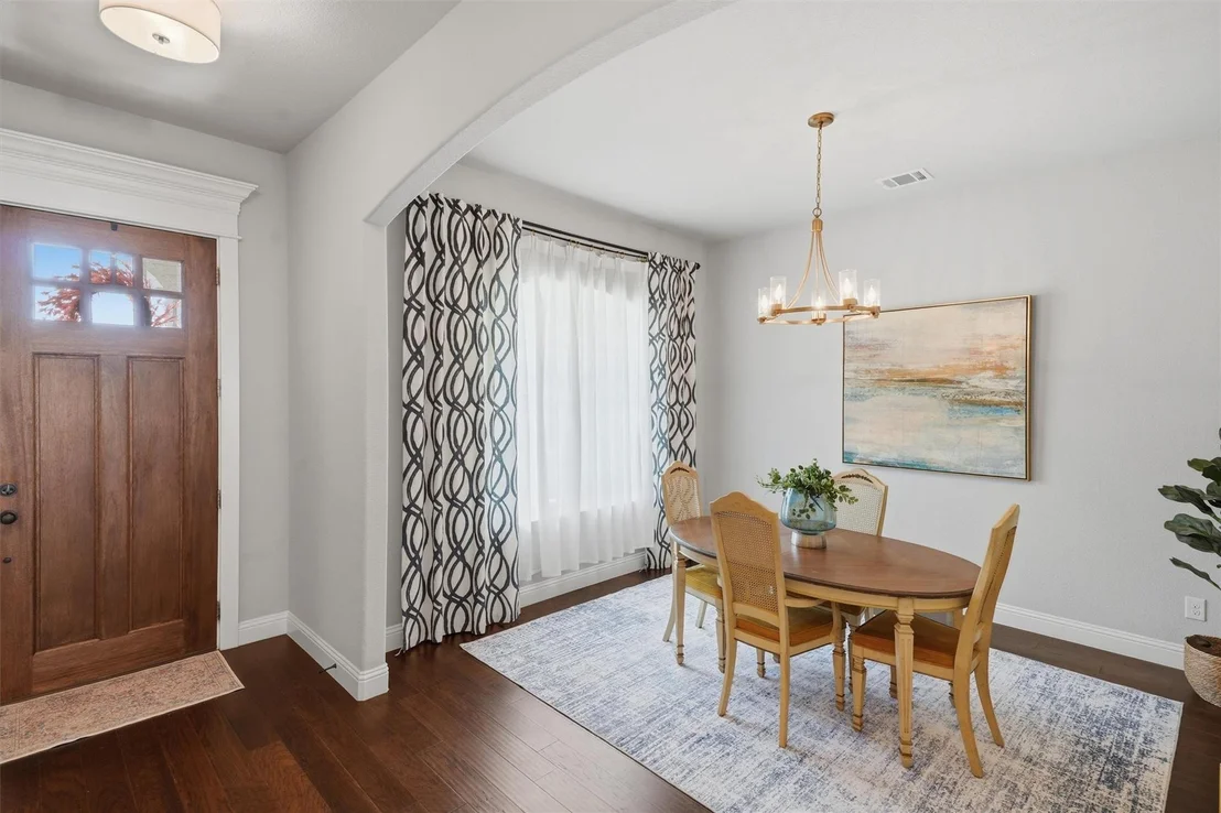 Photo of 540 Point Vista Drive