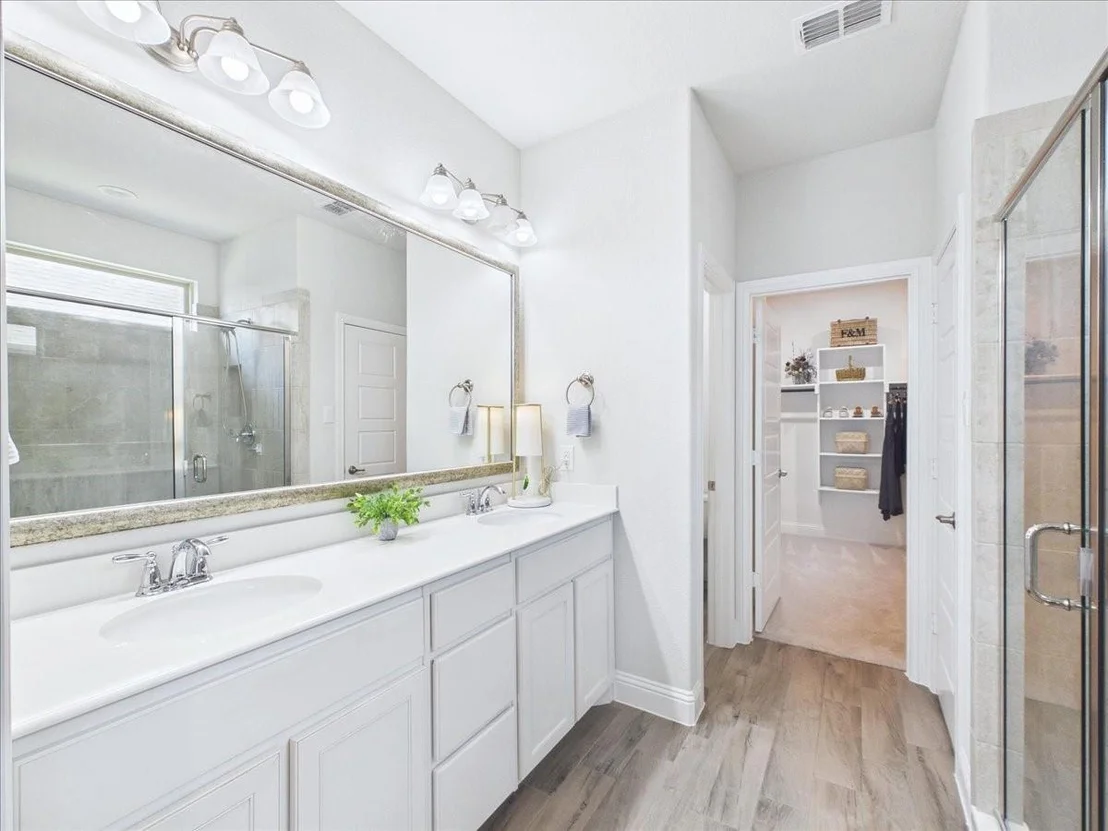 Photo of 916 Boardwalk Way
