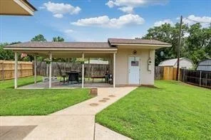 Photo of 2307 Arapaho Drive