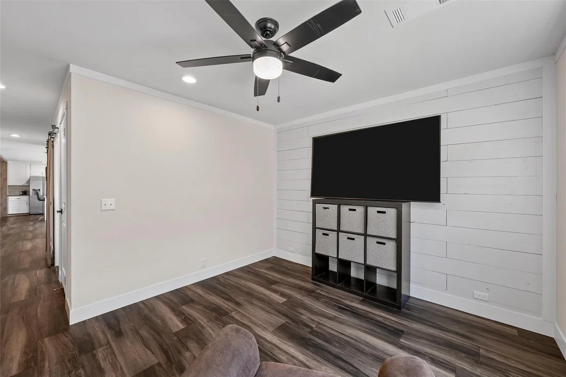 Photo of 3050 Clater Powell