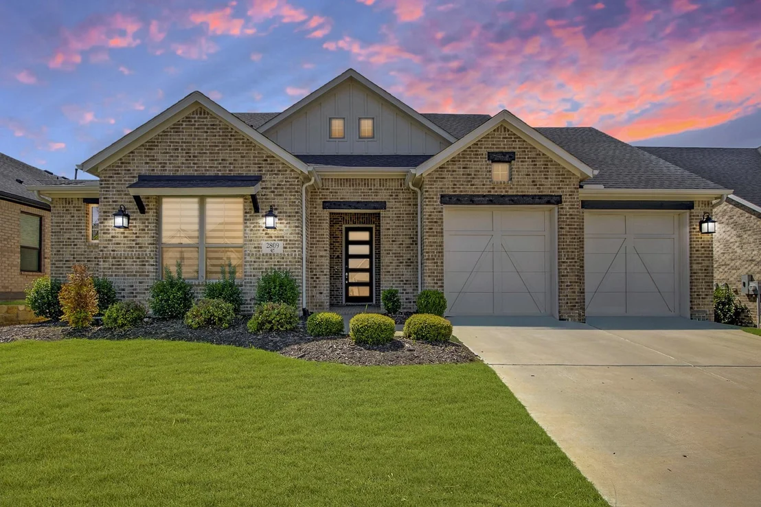 Photo of 2809 Buckskin Lane