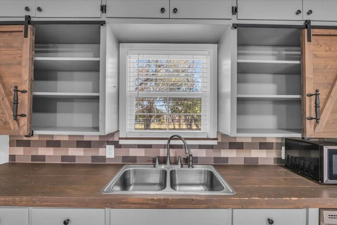 Photo of 211 W Stegall Drive