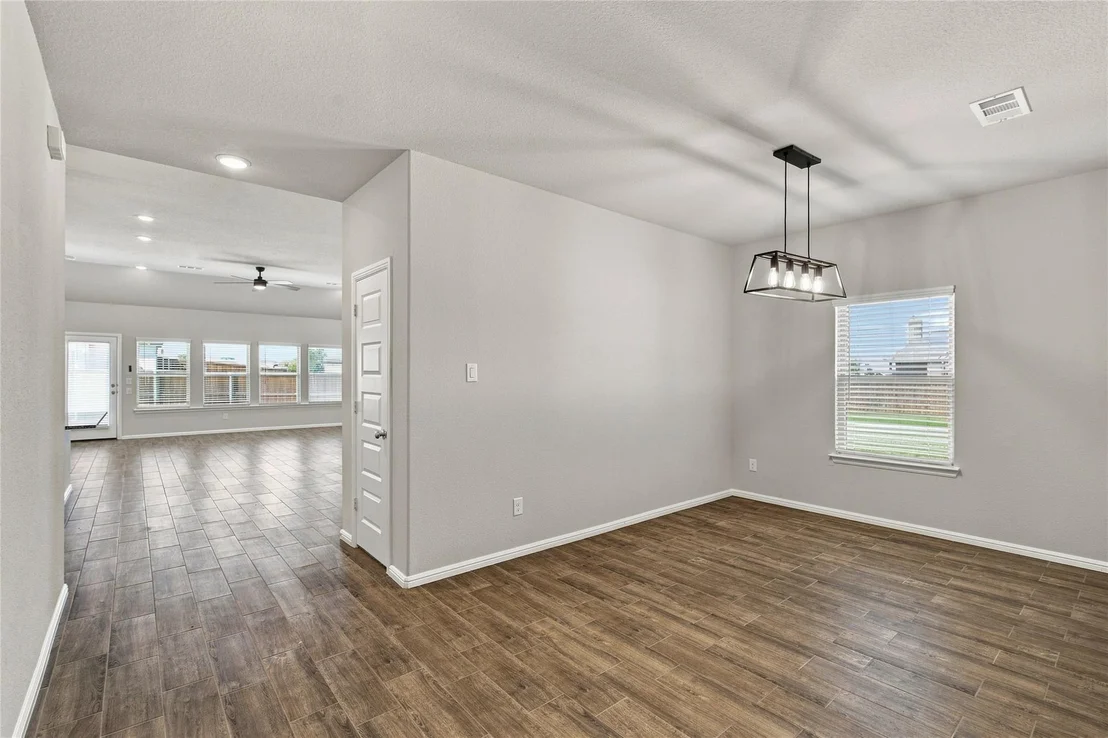 Photo of 1345 Fox Glen Trail