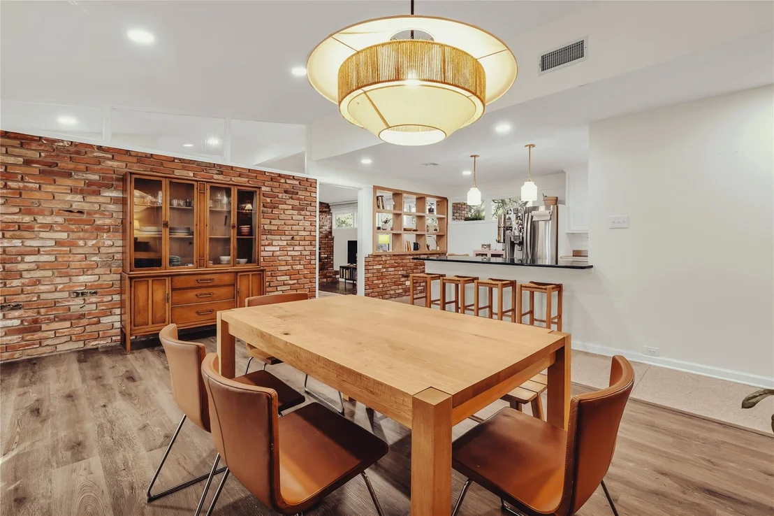 Photo of 2112 Gregory Lane