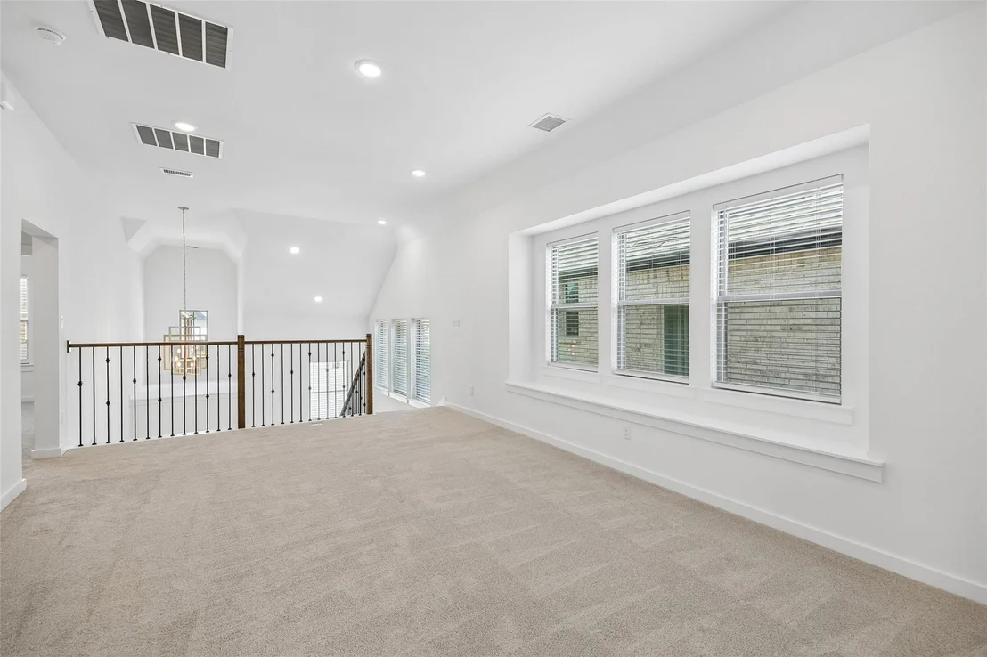 Photo of 708 Kendall Lane