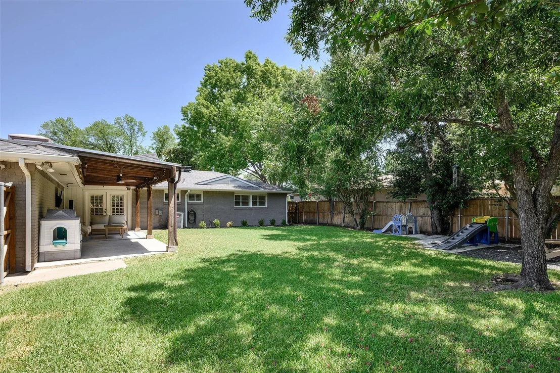 Photo of 3216 Townsend Drive