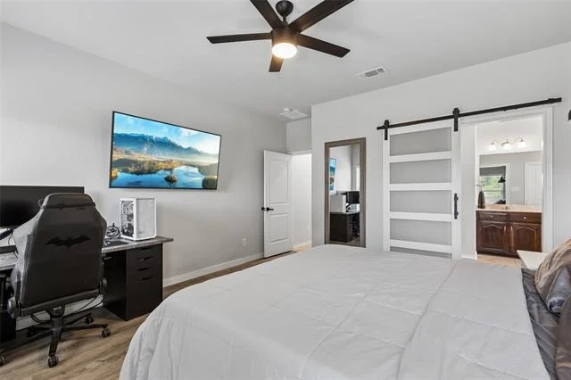 Photo of 1412 Meadowlakes Drive
