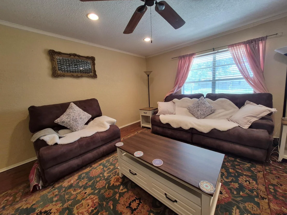 Photo of 2227 Hanover Drive