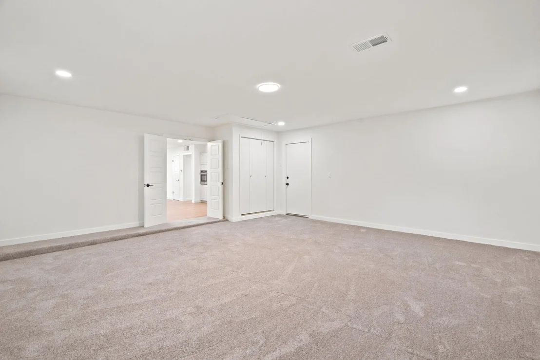 Photo of 6632 Ellis Road