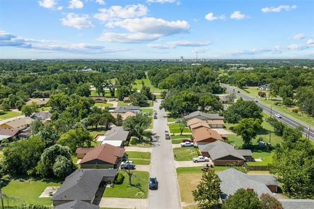 Photo of 1813 King Cole Drive