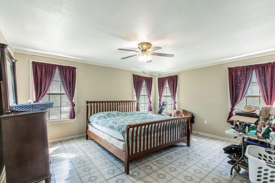 Photo of 2101 Pine Avenue