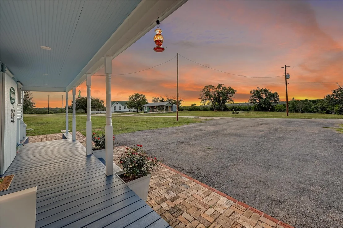 Photo of 13471 Cedar Valley Road