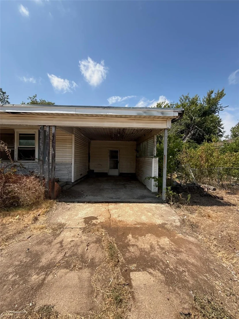 Photo of 1305 W 11th Street