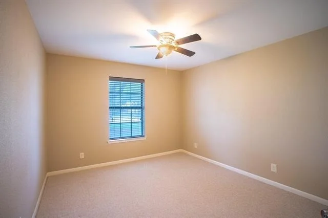 Photo of 812 Crestline Drive