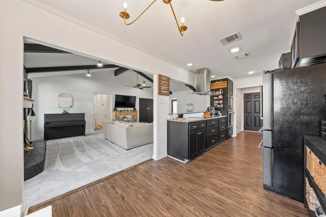 Photo of 216 Hillside Drive