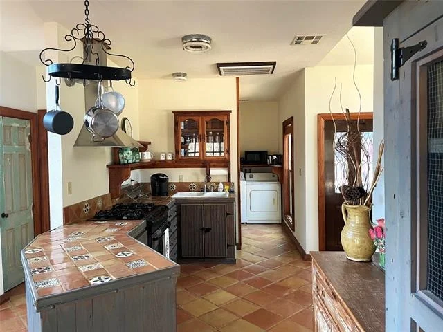 Photo of 232 Private Road 1500a