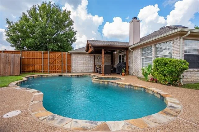 Photo of 741 Whitman Drive