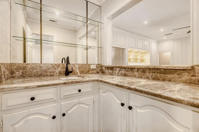 Photo of 6108 Bluff Point Drive
