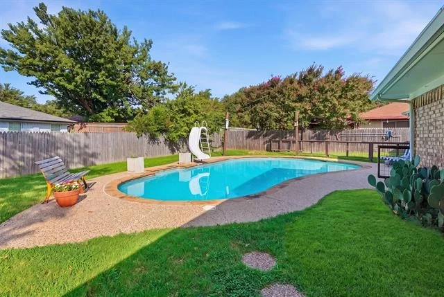 Photo of 4025 Aragon Drive