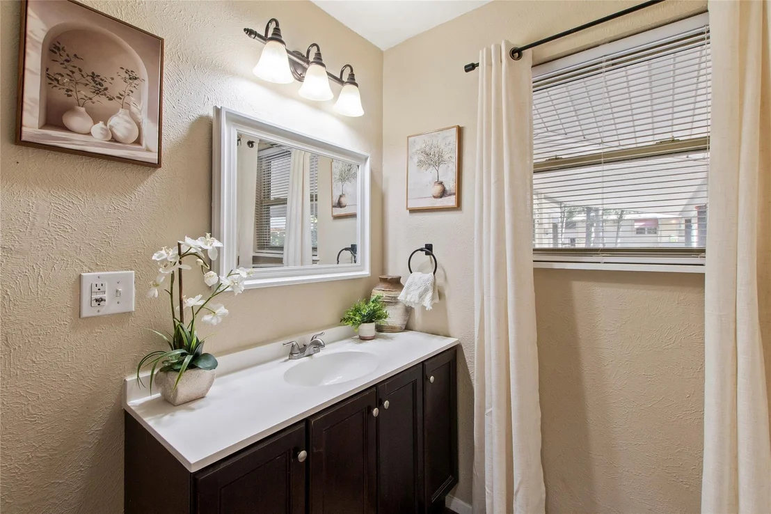 Photo of 335 Running Brook Road