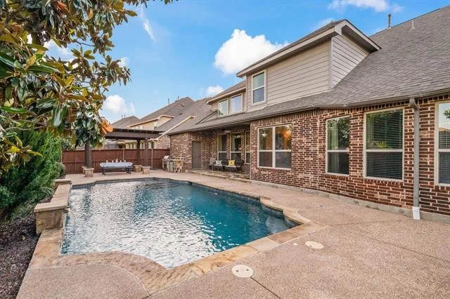 Photo of 2812 Waverley Drive