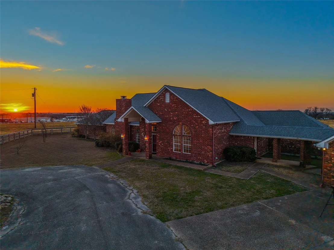 Photo of 1041 Clarence Road