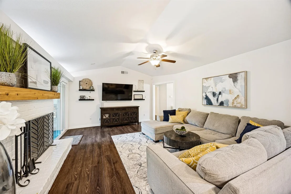 Photo of 3151 Merrell Road