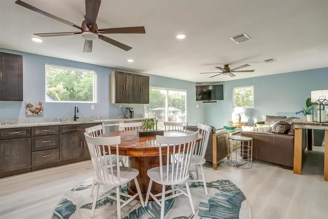 Photo of 520 Deer Trail