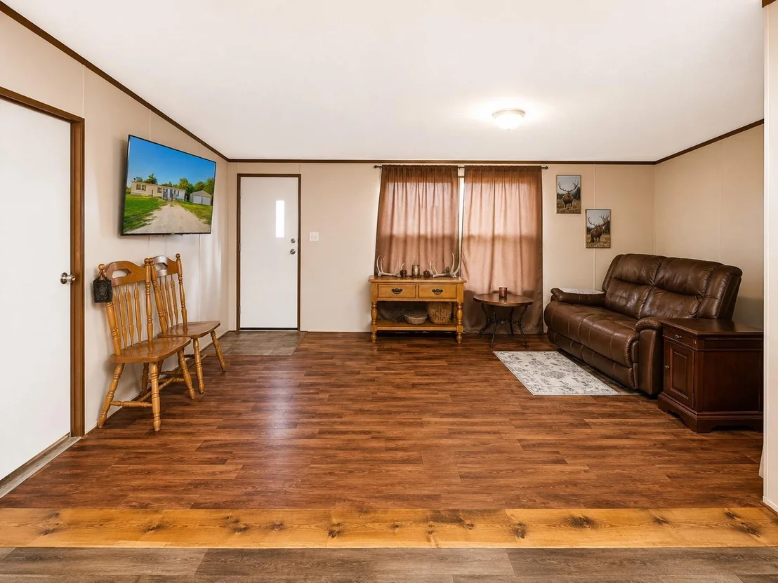 Photo of 8883 County Road 2075