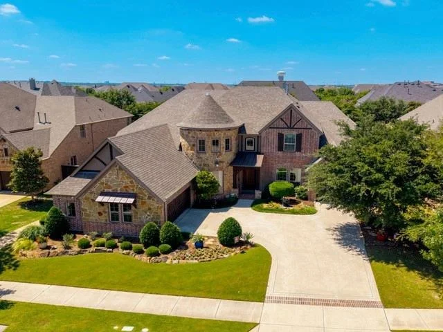 Photo of 3989 Benchmark Lane