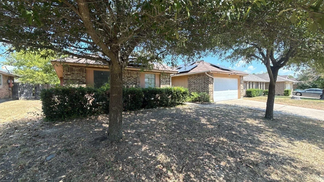 Photo of 914 Larue Drive