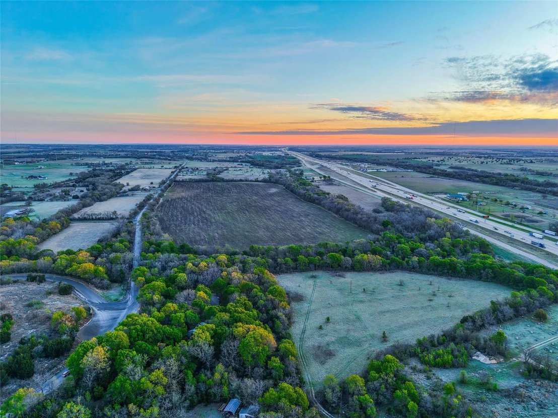 Photo of UNK Ih 35